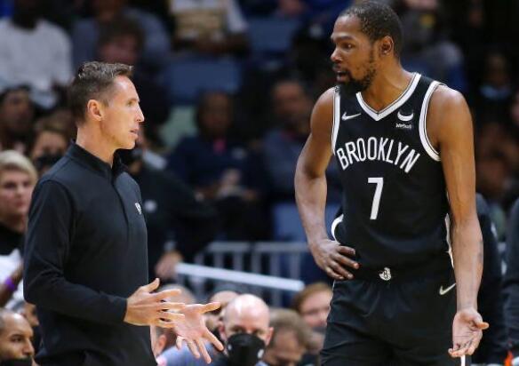 场面一度陷 场面一度陷